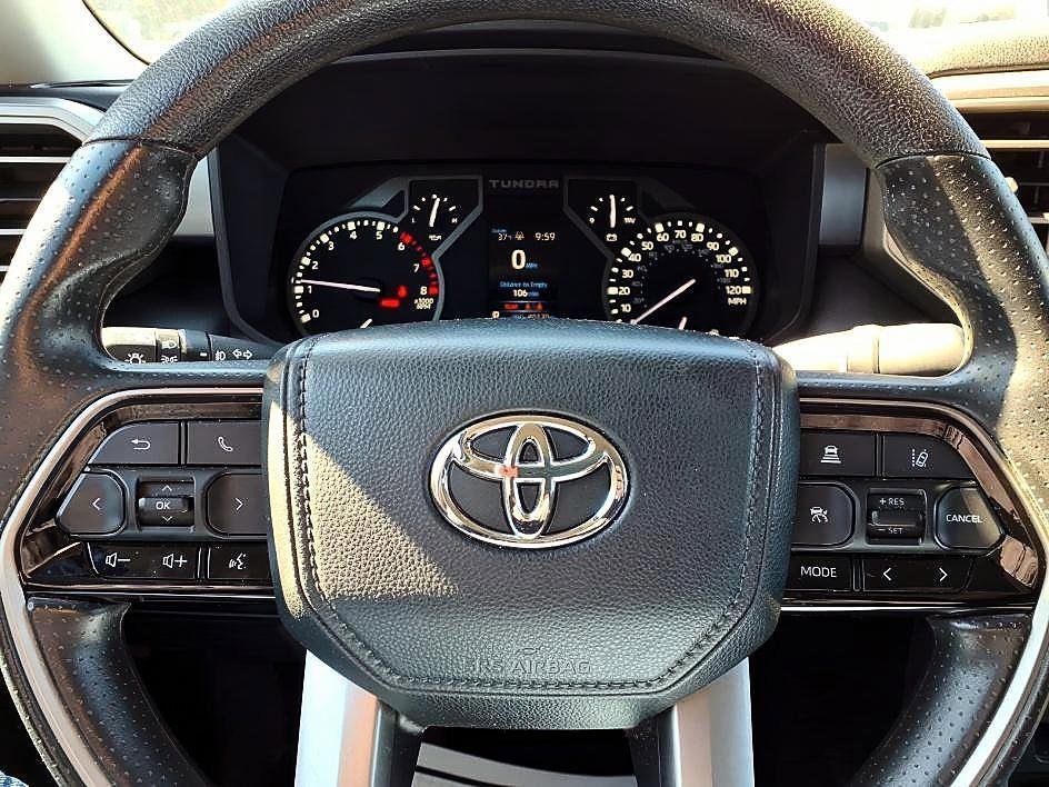 Used 2023 Ice Cap Toyota SR5 image 22