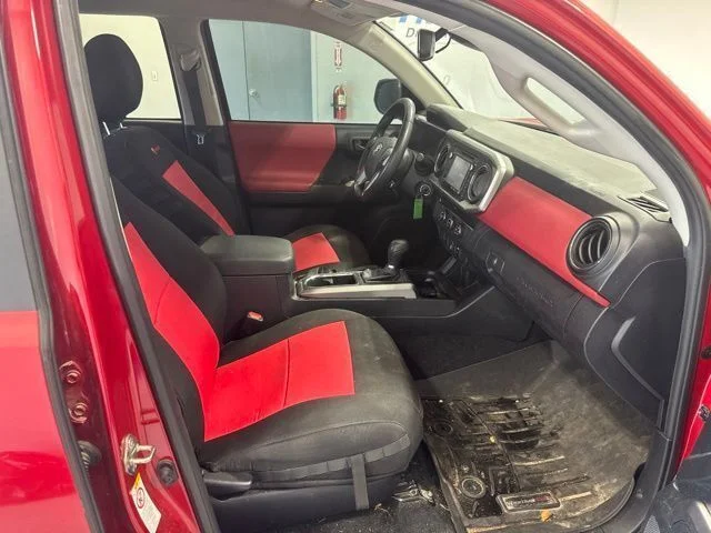 Used 2019 Red Toyota SR5 image 25