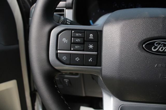 New 2026 Star White Metallic Tri-Coat Ford Lariat image 12