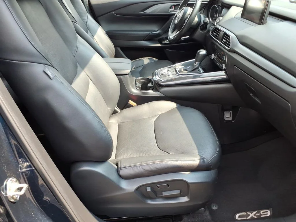 Used 2019 Blue Mazda Touring image 9