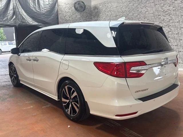 Used 2018 White Honda Elite image 5
