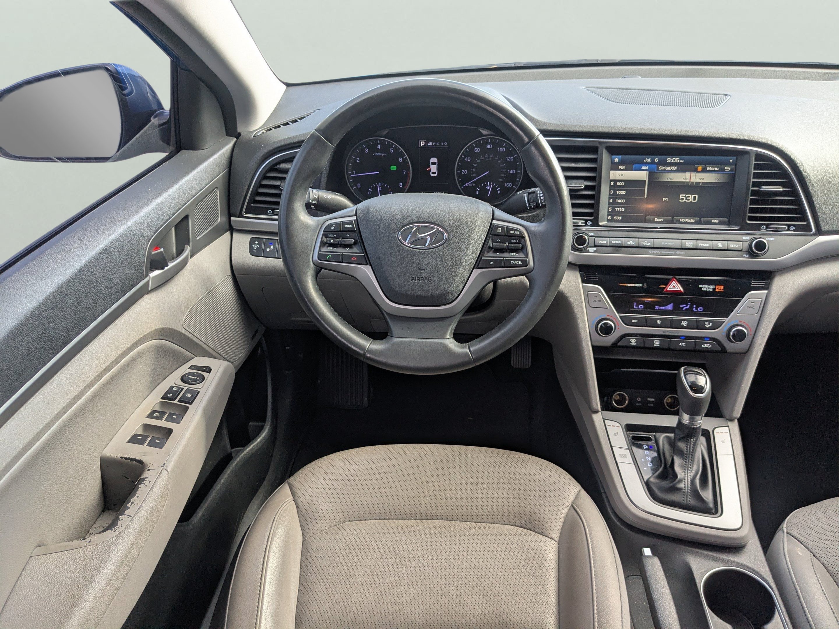 2017 Hyundai Elantra Limited - Photo 12