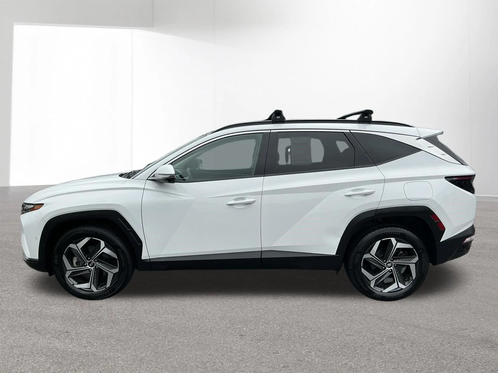 Used 2023 White Hyundai Limited image 6