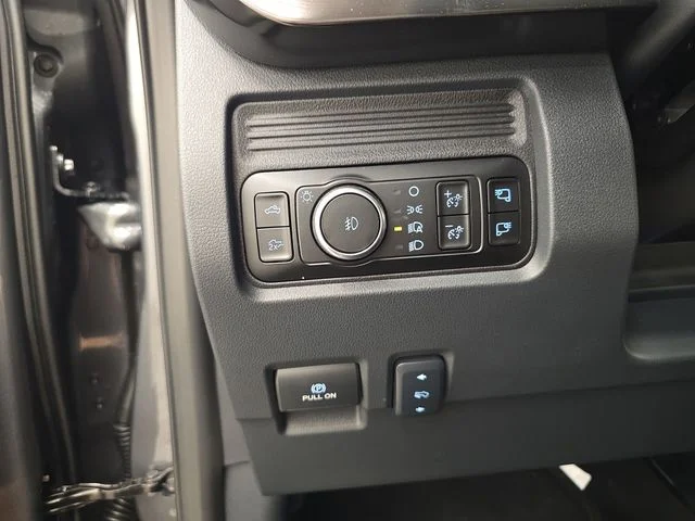 New 2026 Carbonized Gray Metallic Ford F-350® Lariat® image 38