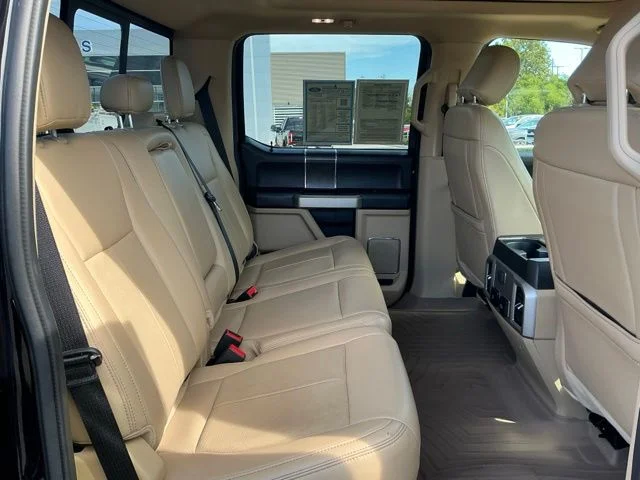 Used 2021 Agate Black Metallic Ford Lariat image 27