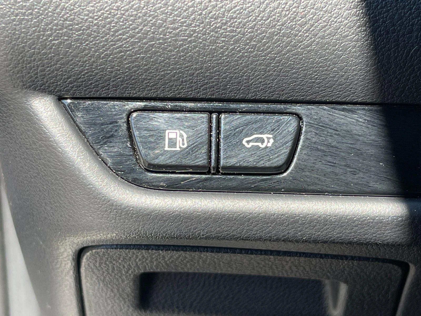 Used 2022 Atomic Silver Lexus NX 350 Premium image 17