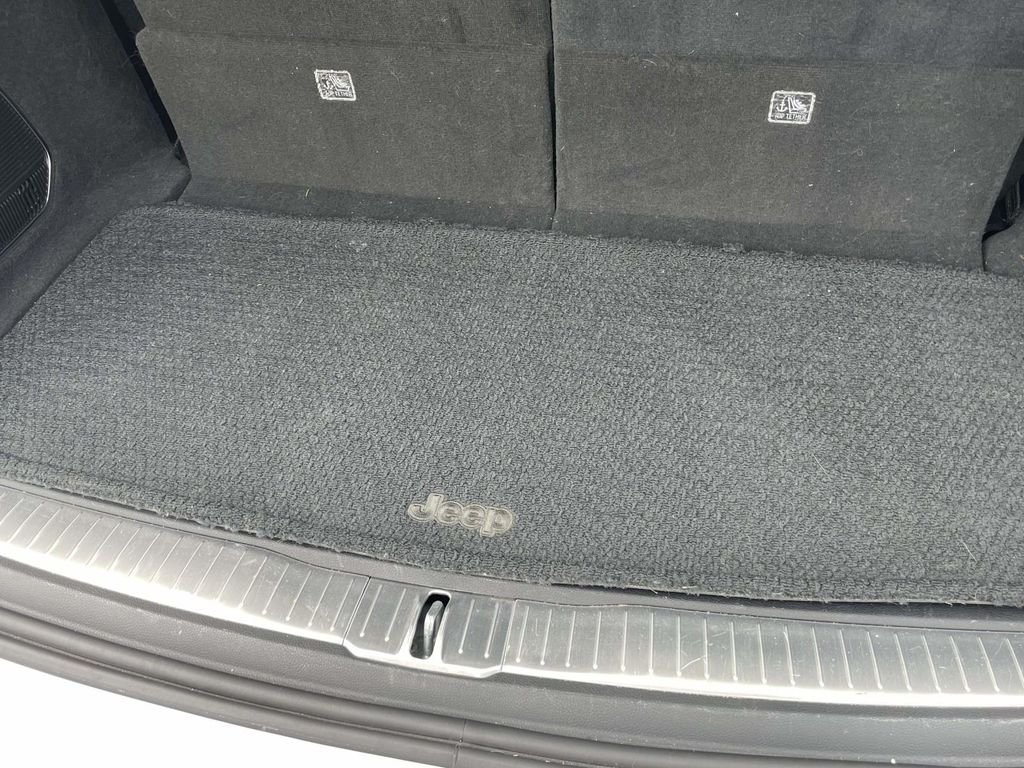Used 2023 White Jeep Summit image 16