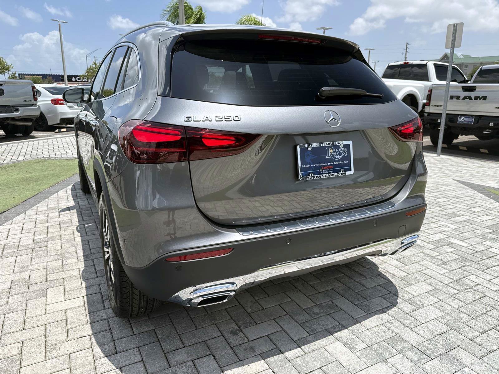 New 2026 Gray Metallic Mercedes-Benz 250 SUV image 9