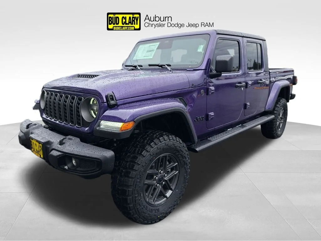 2026 Jeep Gladiator Sport S Auto's photo