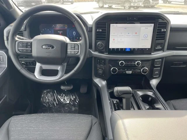 New 2026 Avalanche Ford XLT image 4