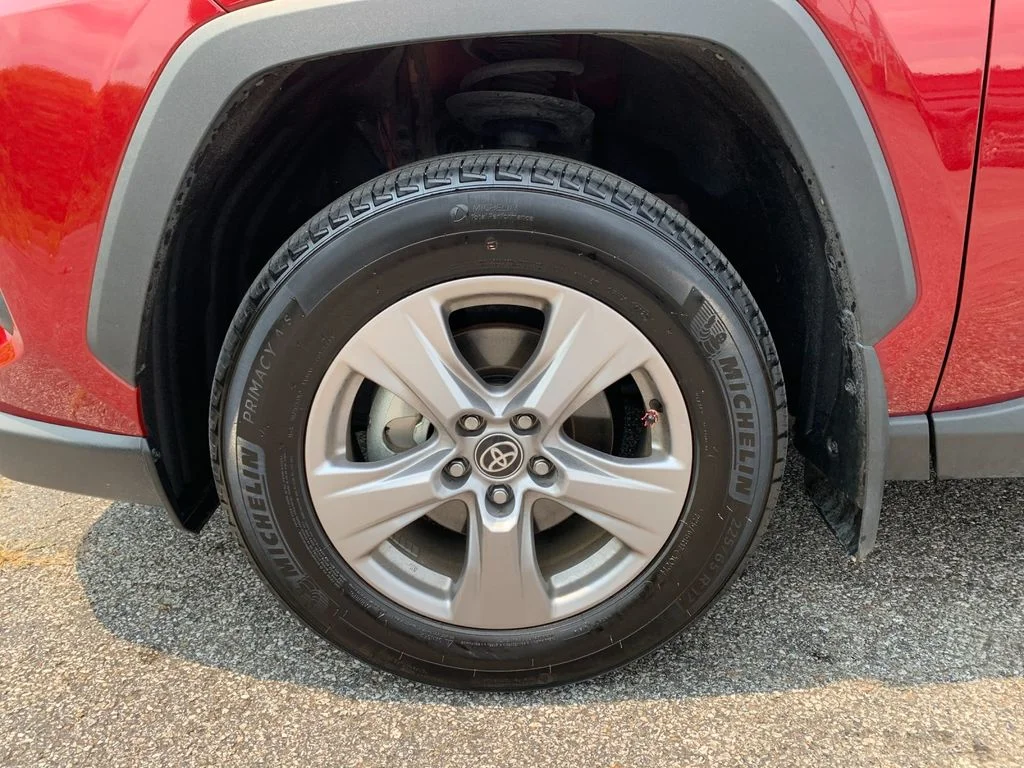 Used 2025 Red Toyota XLE image 33