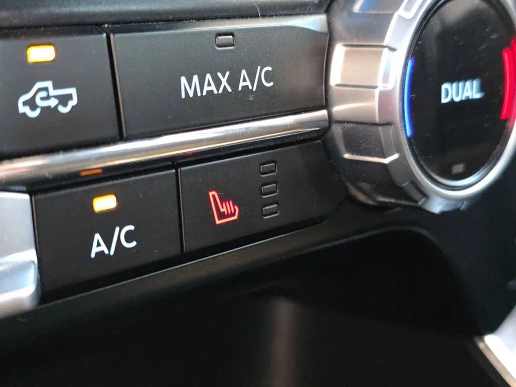 Used 2023 Black Ford XLT image 25