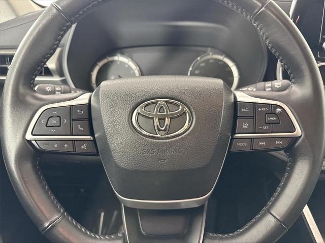 Certified Used 2024 MAGNETIC GRAY MET. Toyota  image 16
