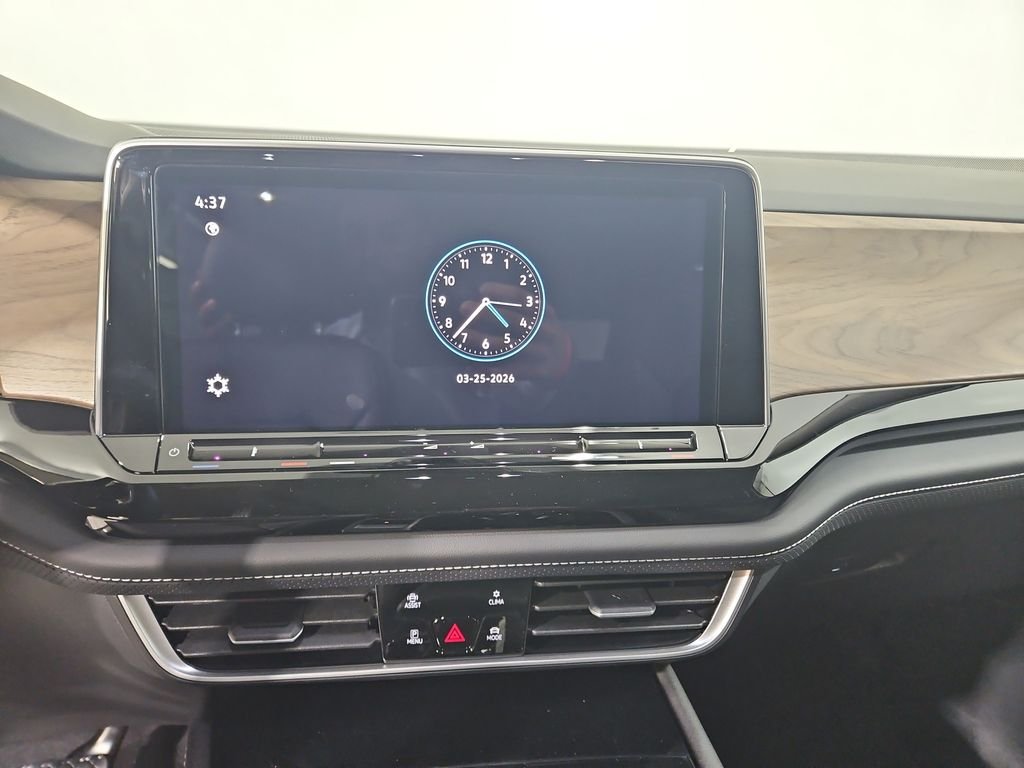 New 2026 Silver Volkswagen SE w/Technology image 18