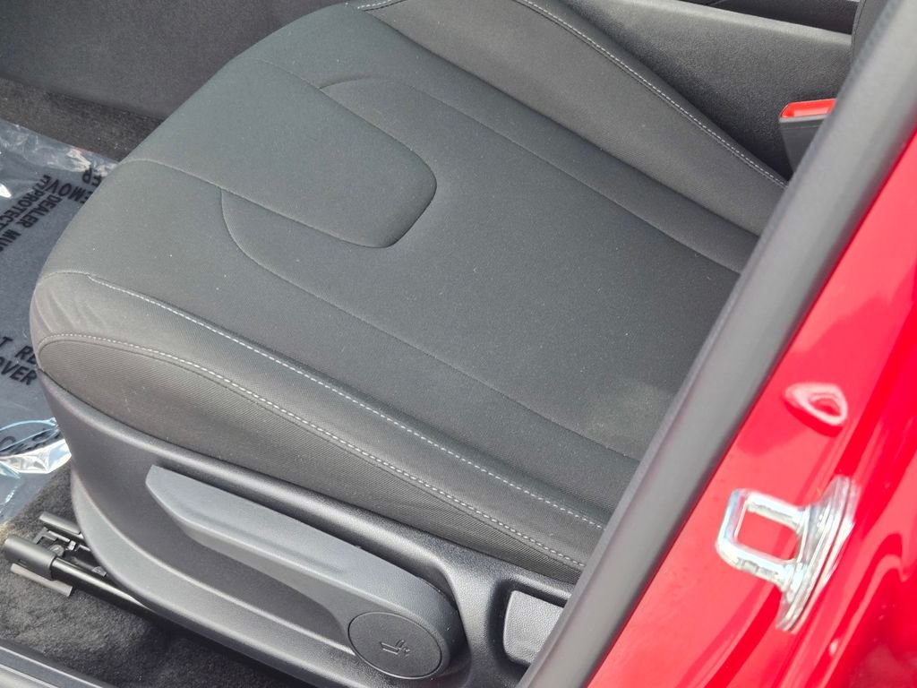 2024 Hyundai Elantra SEL - Photo 28