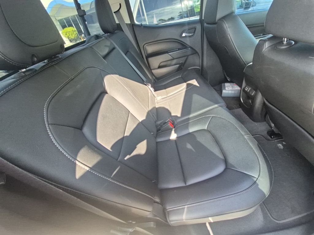 Used 2020 Blue Chevrolet LT image 13