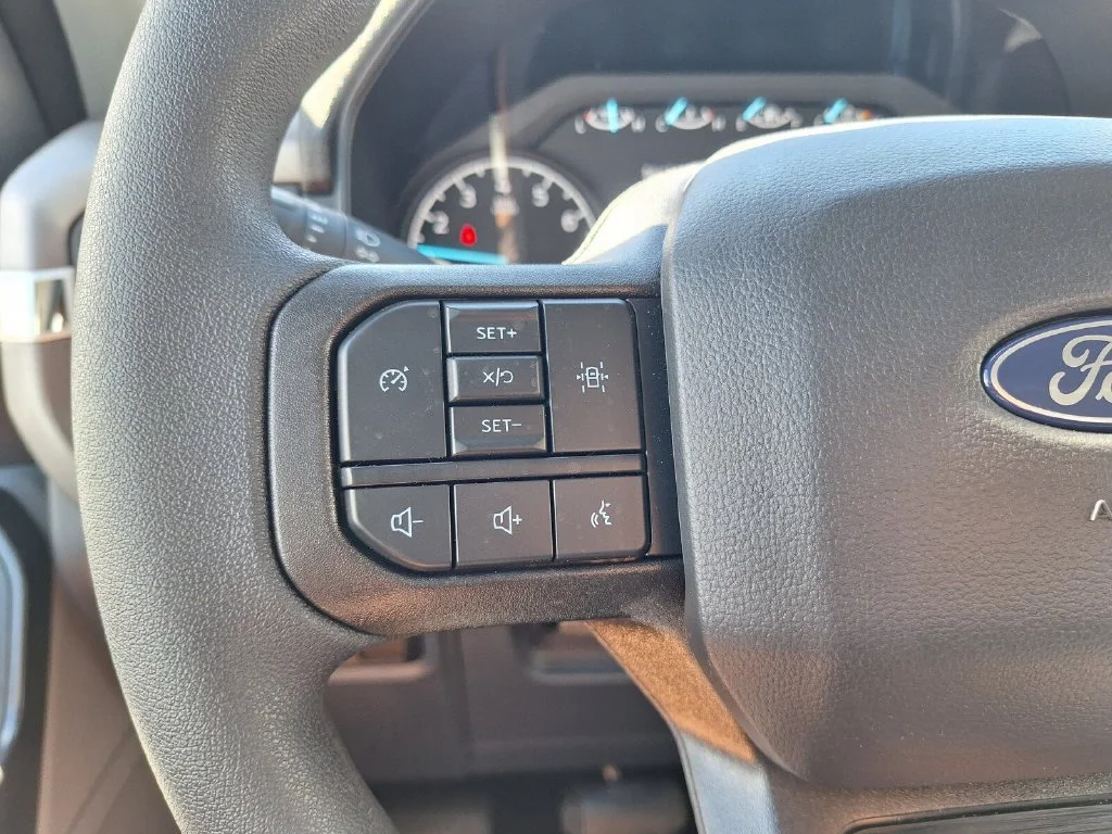 New 2026 Oxford White Ford XL image 23