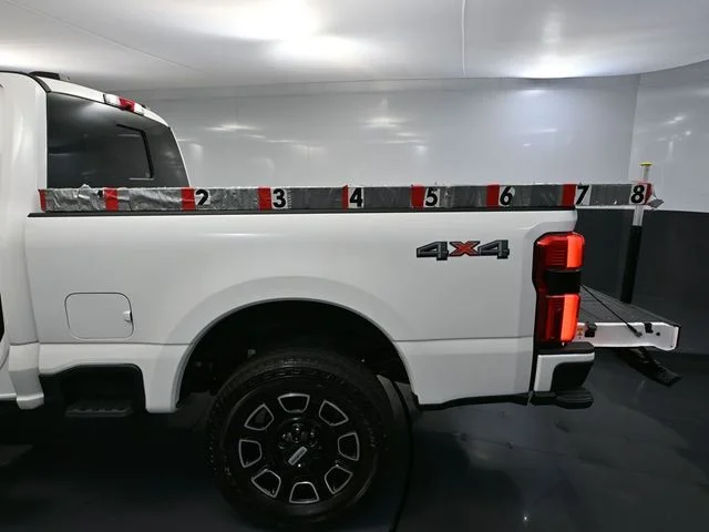 2025 Ford F-250 Super Duty Platinum - Photo 44