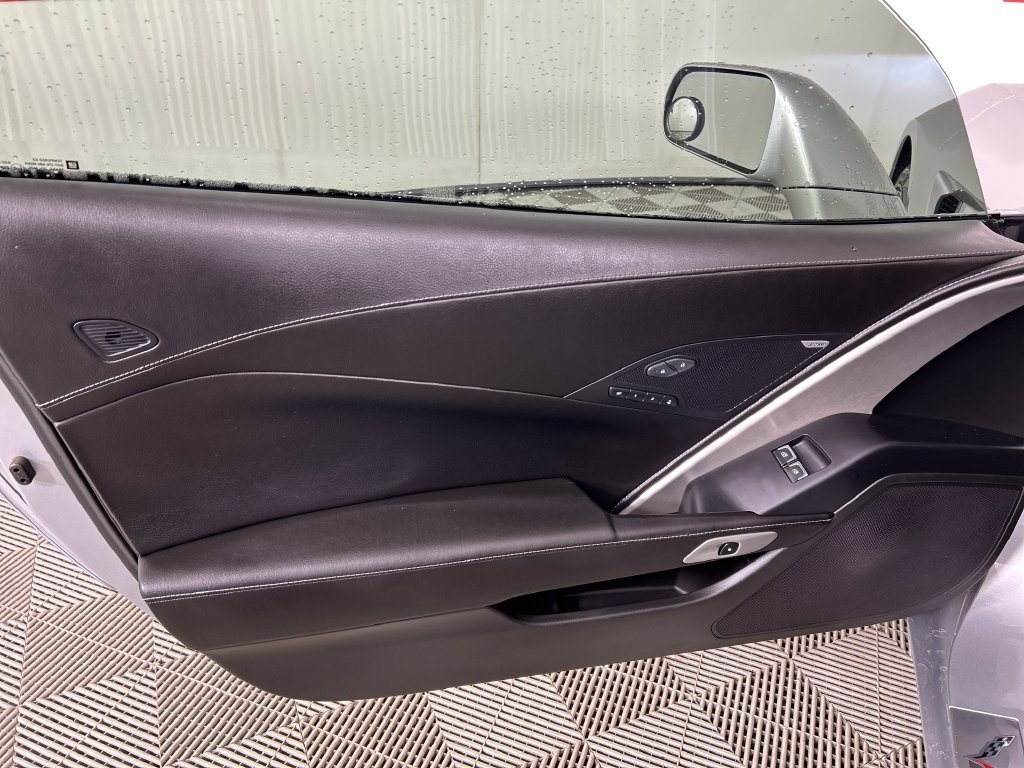 Used 2016 Silver Chevrolet Stingray image 12