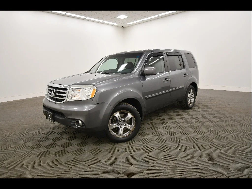 Vehicle Image 2