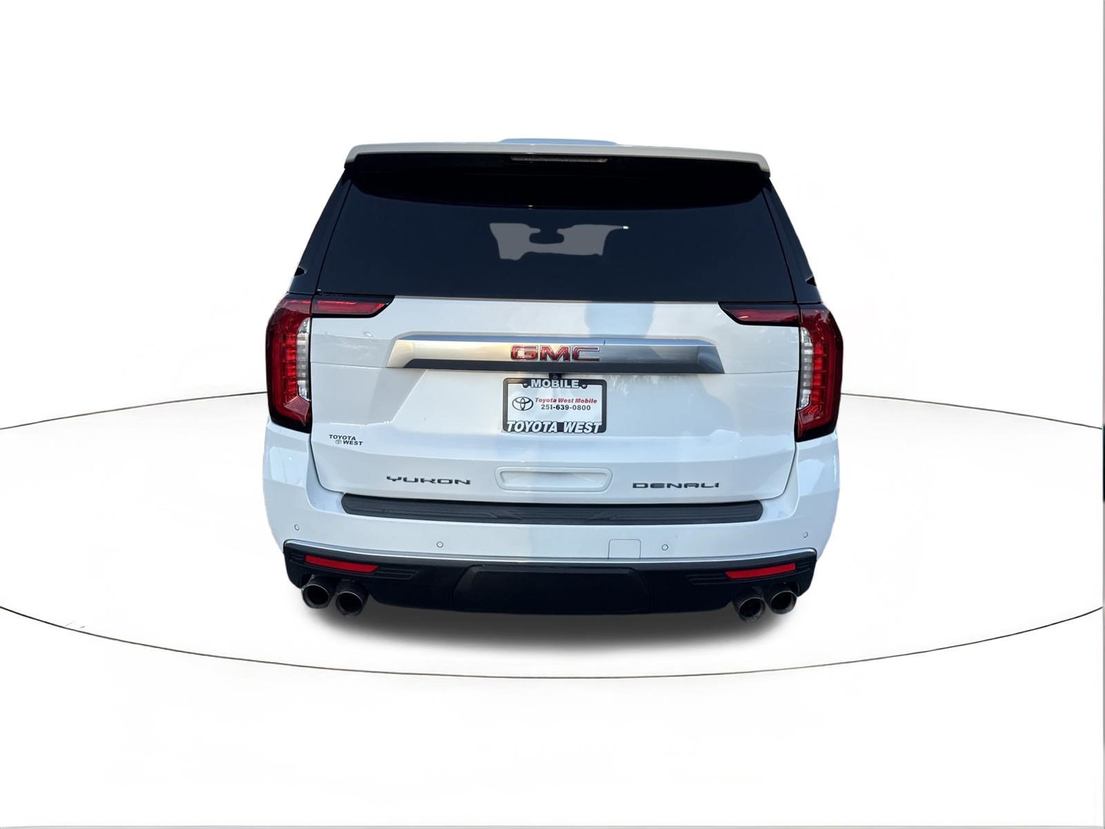 Used 2022 Summit White GMC Denali image 4