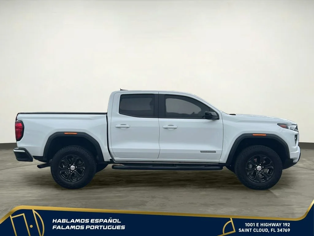 Used 2024 Summit White GMC Elevation image 7