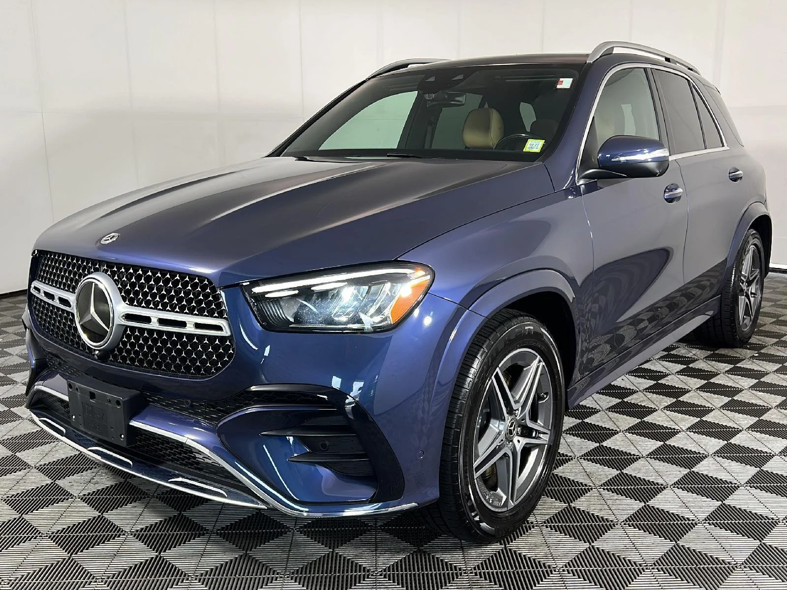 Used 2024 Twilight Blue Metallic Mercedes-Benz GLE 350 image 24