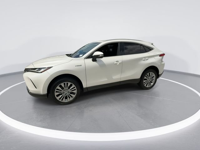 Used 2021 White Toyota XLE image 4