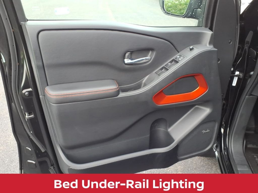 Used 2025 Super Black Nissan PRO-4X v6 LONG BED PREMIUM W/LEATHER & SUNROOF image 25