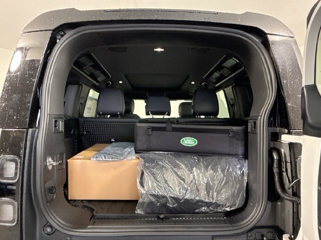 New 2026 Borasco Grey Land Rover X-Dynamic SE image 28