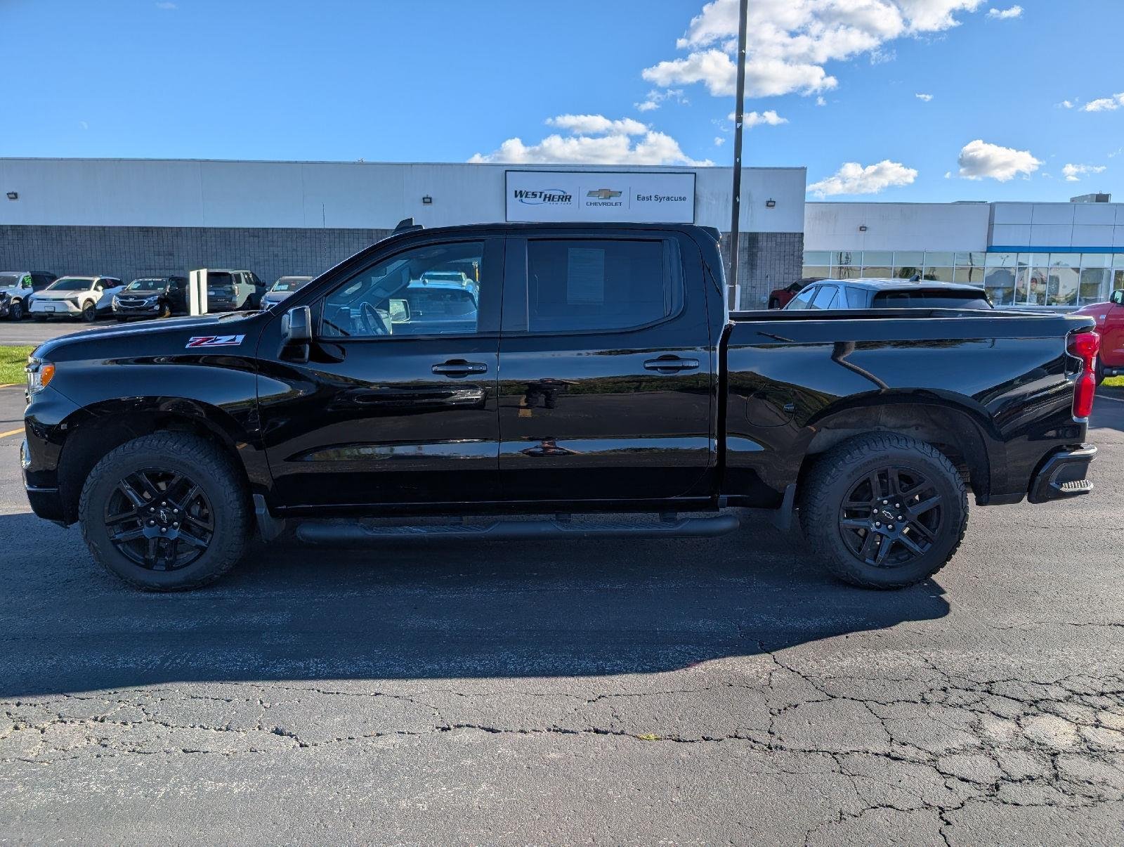 Used 2023  Chevrolet RST image 5