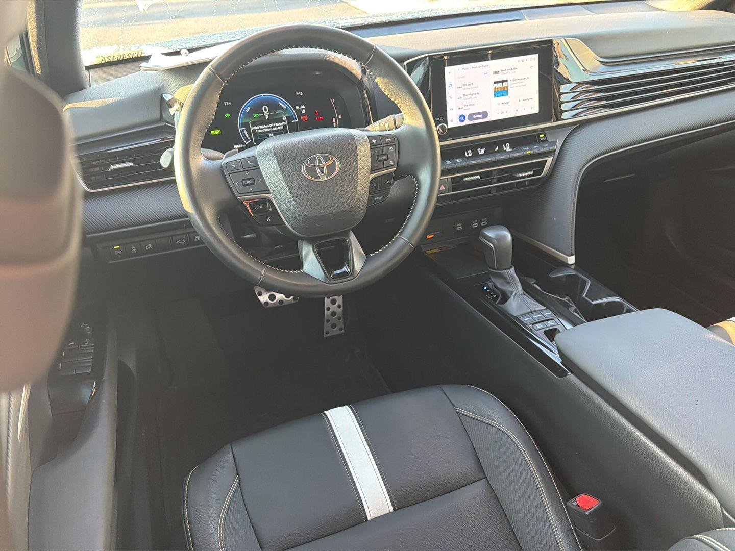 Used 2025 Ocean Gem Toyota SE image 18