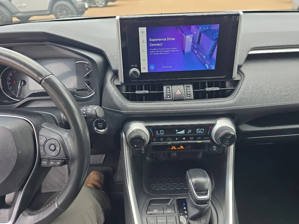 Used 2023 Wind Chill Pearl Toyota XLE Premium image 6