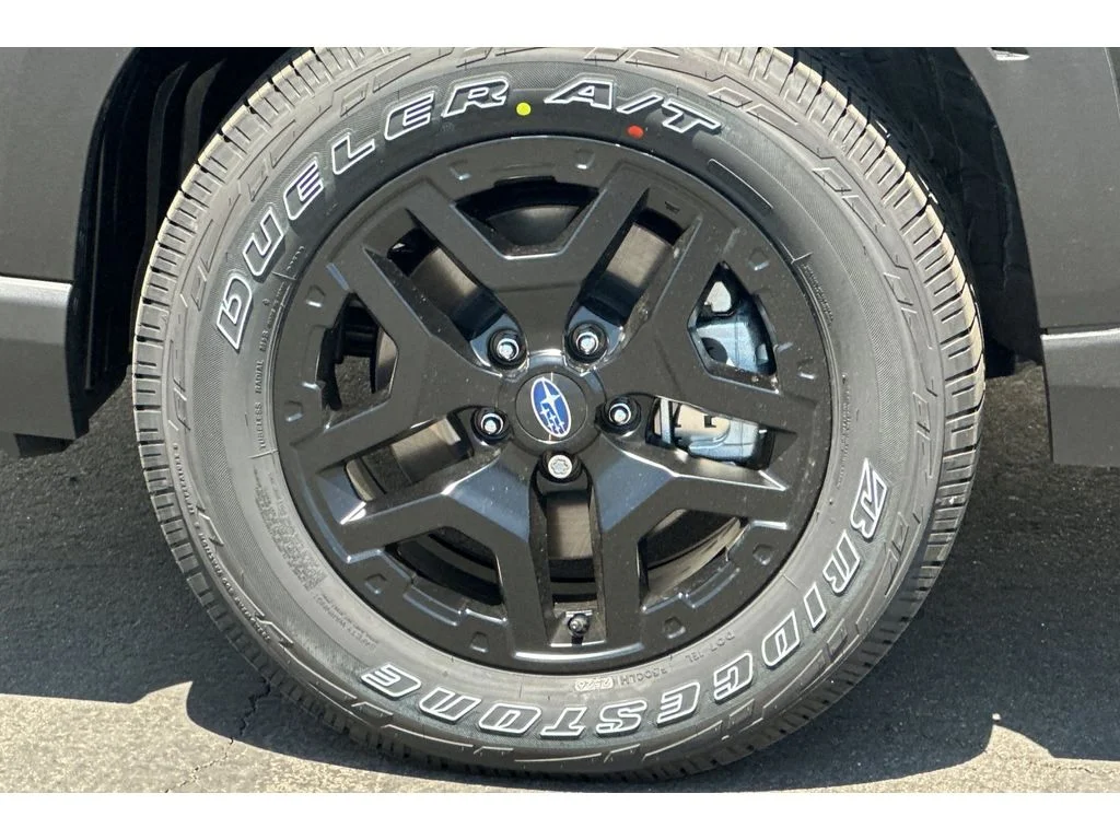 New 2026 CRYSTAL BLACK SILICA Subaru Wilderness image 24