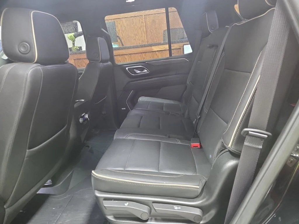 Used 2023 Black GMC SLT image 8