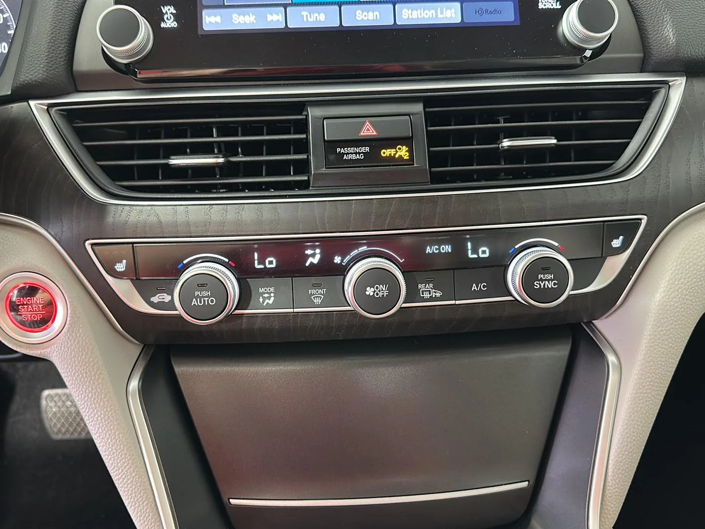 Used 2020 Platinum White Pearl Honda EX-L image 18