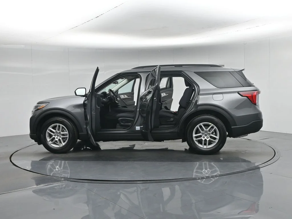 New 2026 Gray Ford Active image 35