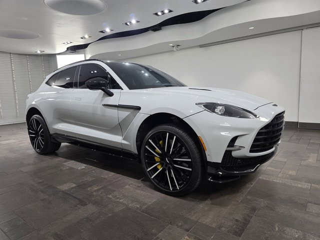 2024 Aston Martin DBX 707