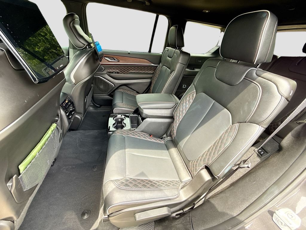 Certified Used 2025 Baltic Gray Metallic Clearcoat Jeep Summit image 27