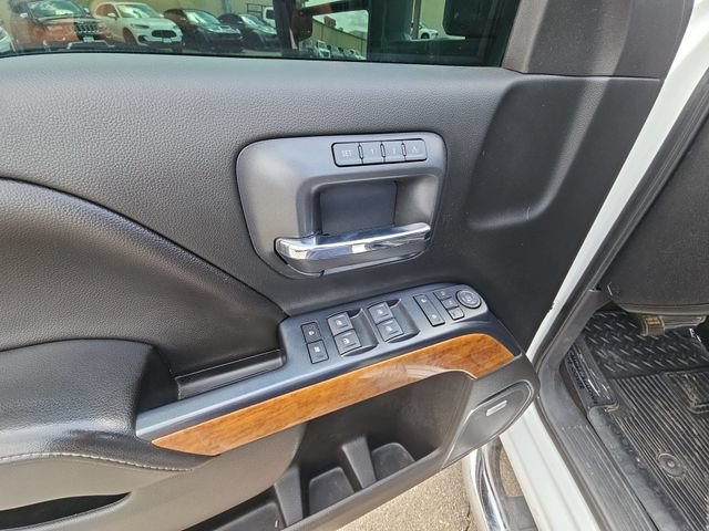 Used 2018 SUMMIT WHITE Chevrolet High Country image 23