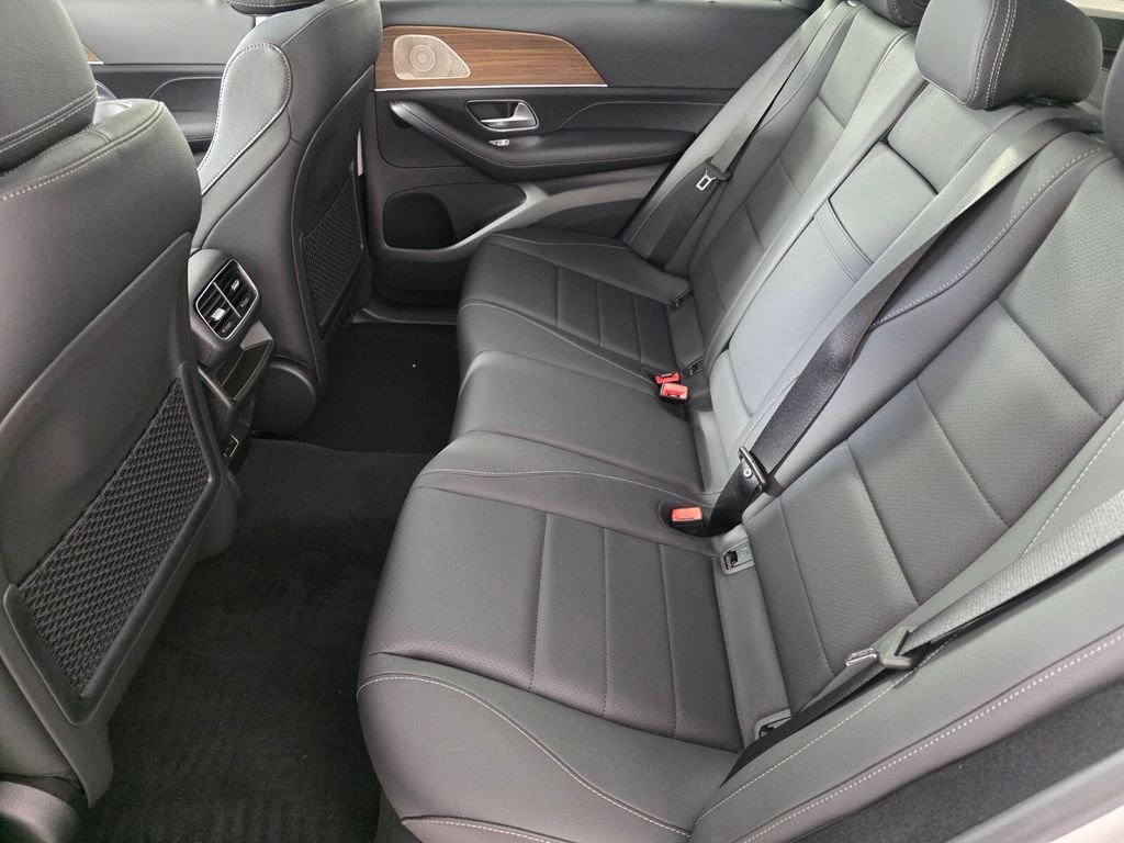 New 2026 Polar White Mercedes-Benz GLE 350 image 11