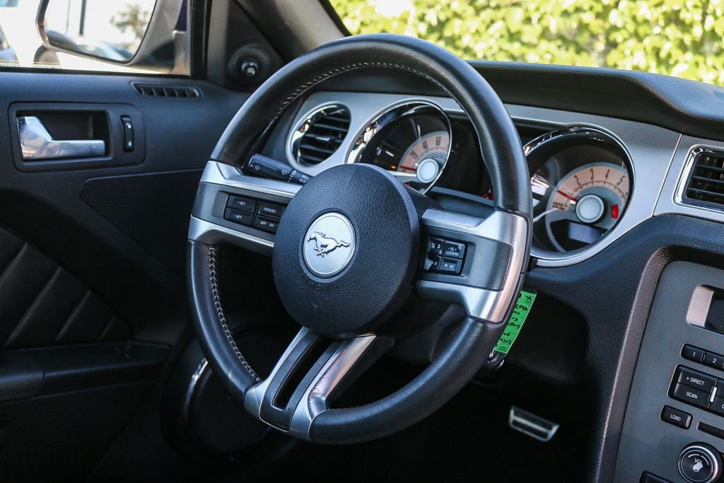 2010 Ford Mustang GT - Photo 16