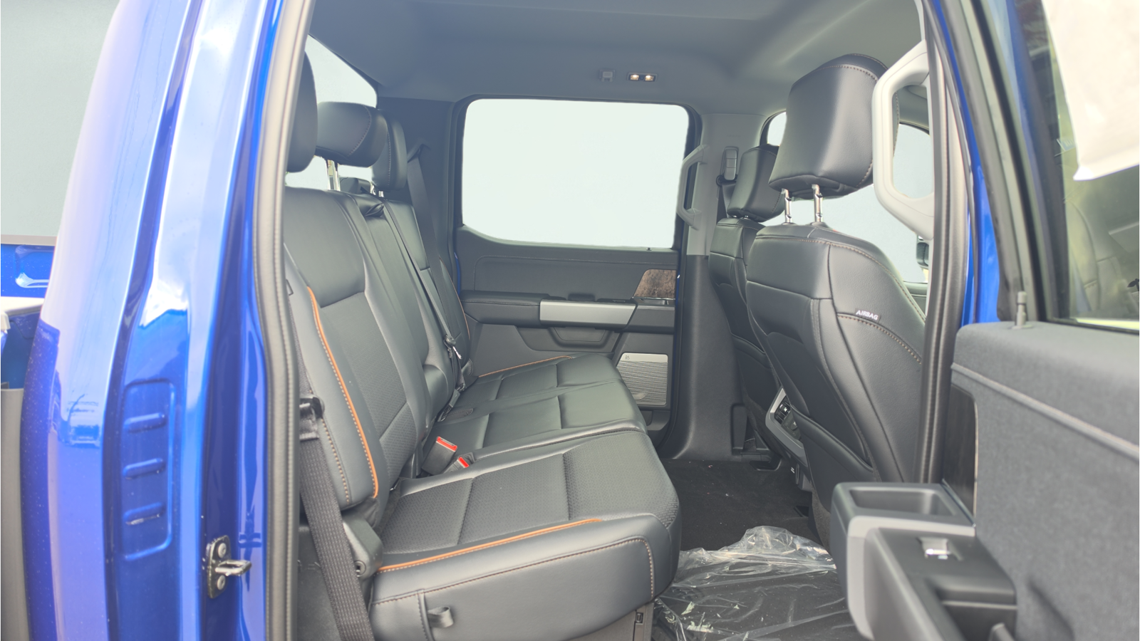 New 2026 Argon Blue Metallic Ford F-350® Lariat® image 21