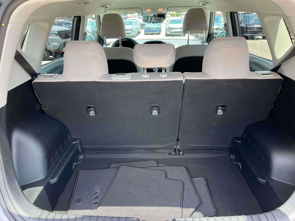 Used 2025 Gray Kia LX image 7