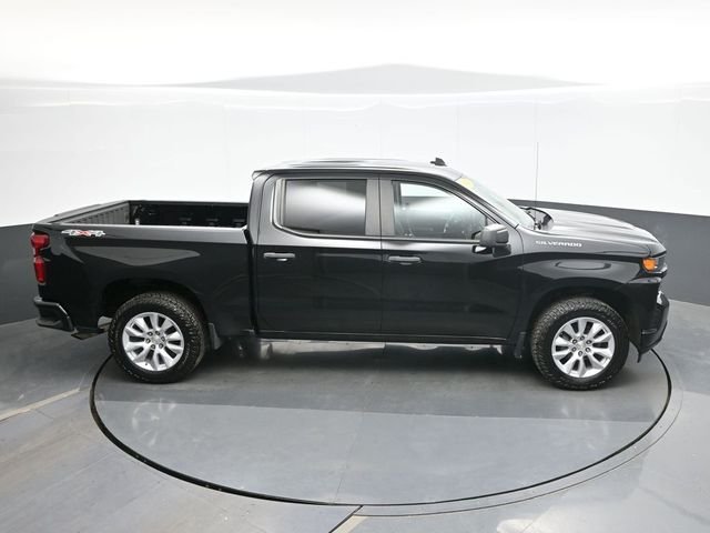Used 2021 Black Chevrolet Custom image 16