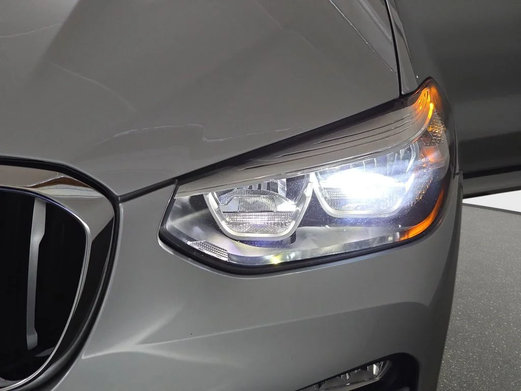 Used 2019 Silver BMW xDrive30i image 32