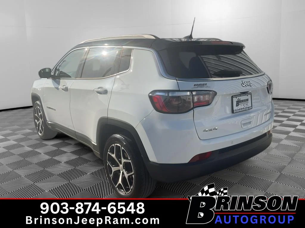 Used 2024 White Jeep Limited image 5