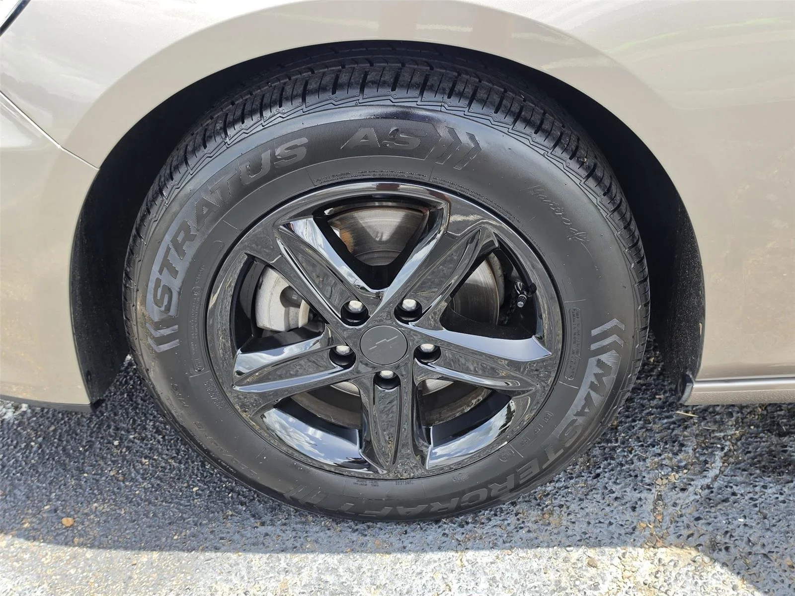 Used 2024 Mineral Gray Metallic Chevrolet LT image 30