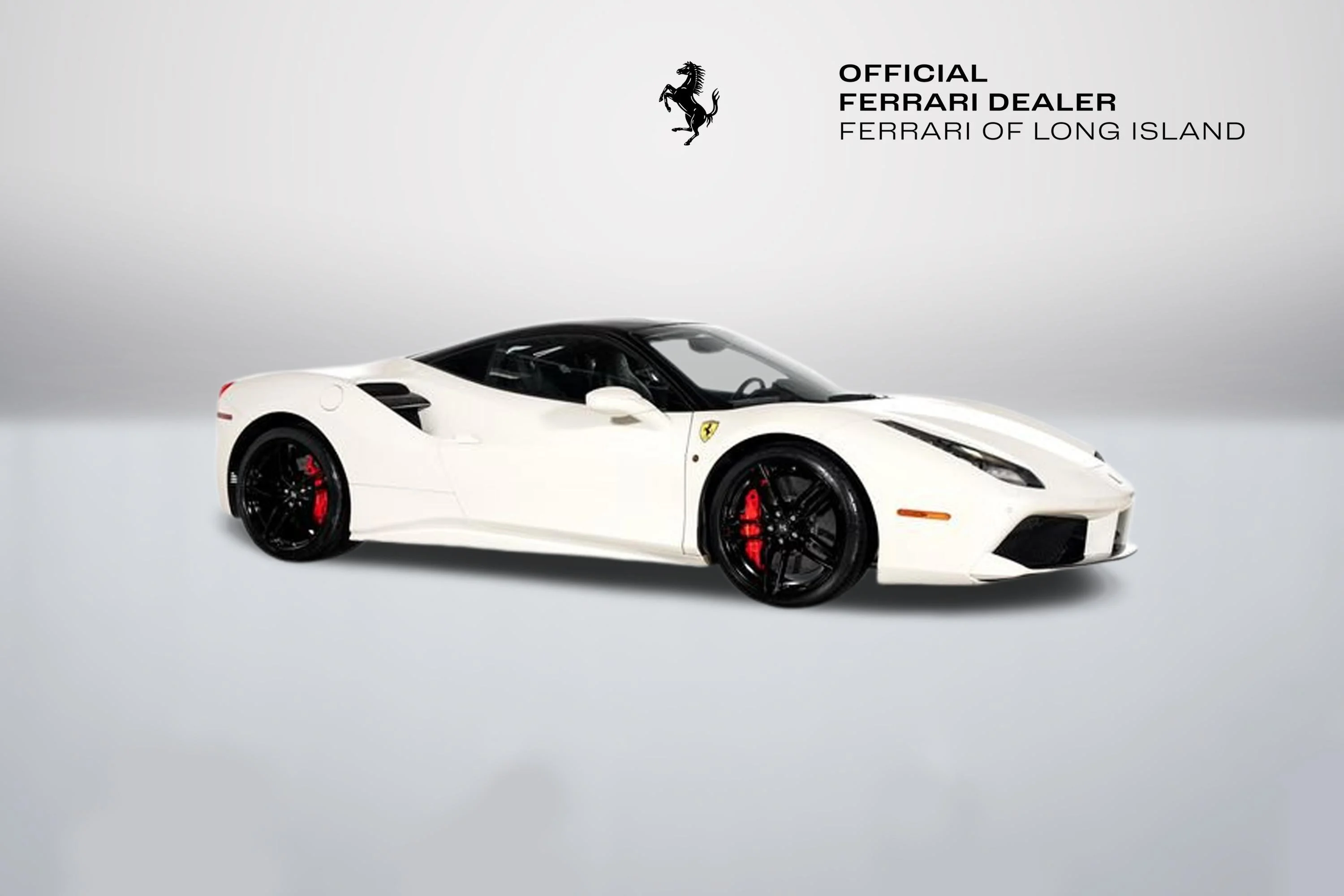 Used 2016 Bianco Avus Ferrari  image 14