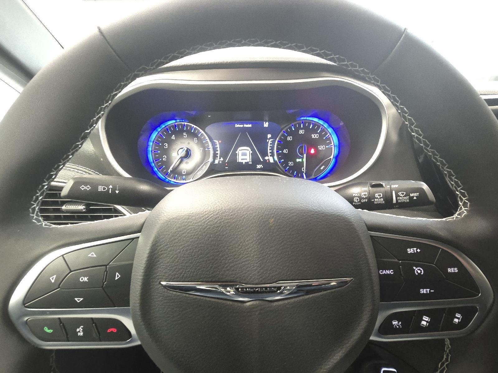2026 Chrysler Pacifica Select - Photo 18